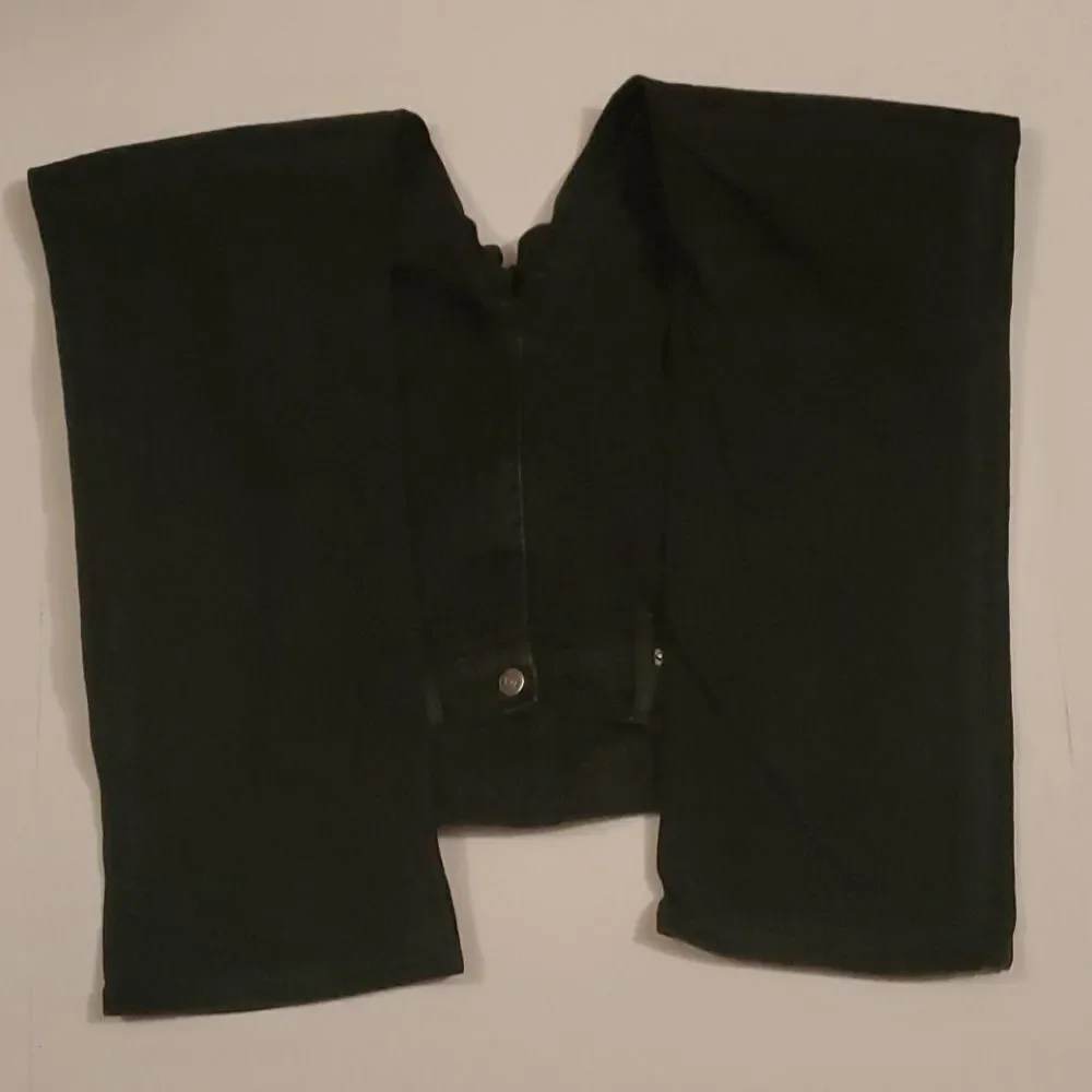 Levis this pair